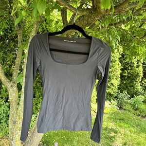 Black Fitted Long Sleeve Top